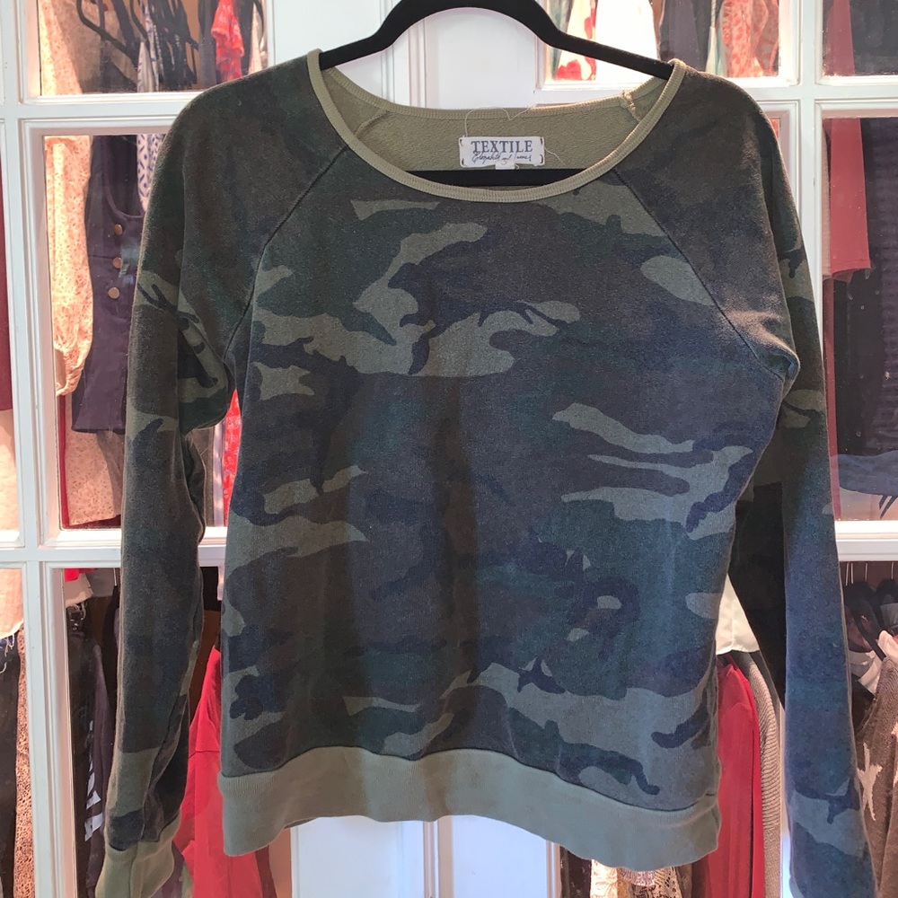 Camo crewneck